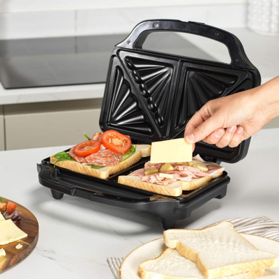 Toaster sanduiçësh Salter Deep Fill, 800W, pllaka 28x15 cm, i zi