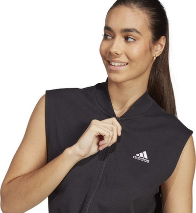 Jumpsuit sportiv adidas Bluv Q2 Romper W IC1535, për goca, i zi