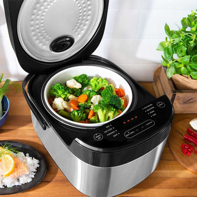Tenxhere multifunksionale Gastroback Design Multicook Pro 8 in 1, 5L, 700W, argjendtë e zezë