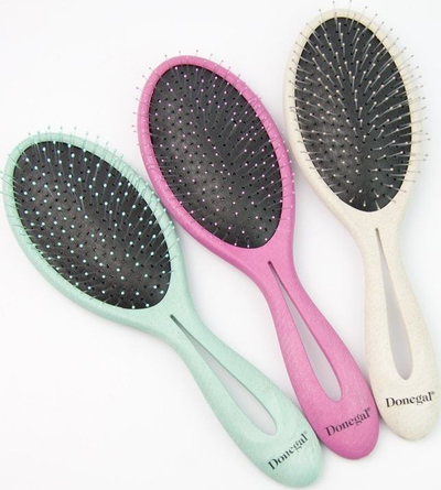 Furçë flokësh Donegal Eco Brush, që shkrihet vetë me kohë, ovale, me shumë ngjyra