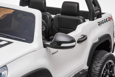 Makina elektrike për kalamaj Toyota Hilux, me pult, radio FM USB, e bardhë