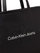 Çantë dore për femra Calvin Klein, e zezë