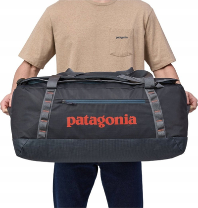 Çantë duffel Patagonia Black Hole 70L, që s’e merr uji, me rripa shpine, e zezë