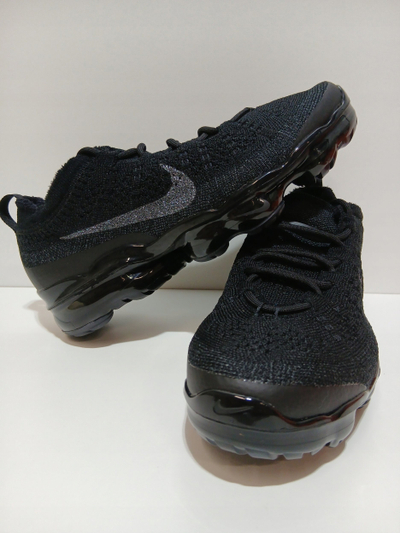 Atlete Nike Air VaporMax 2023 Flyknit, rrjetë Flyknit, shollë VaporMax, të zeza