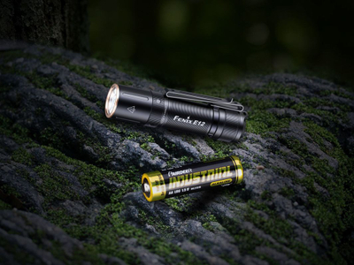 Elektrik dore LED Fenix E12, 3100 lumens, bateri 5000 mAh, i zi