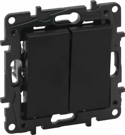 Çelës elektrik Legrand Niloe Step 863505, 10AX, njëpolësh, i zi