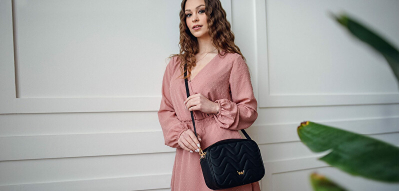 Çantë krahu Vuch Louie, e zezë