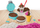 Set lodrash Kinetic Sand Ice Cream Treats, rërë kinetike shumëngjyrëshe, forma akulloresh, shumëngjyrëshe