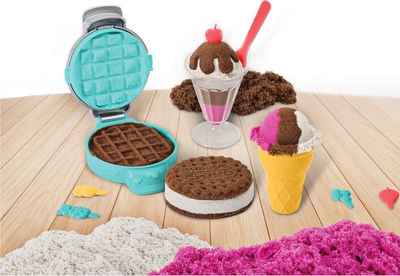 Set lodrash Kinetic Sand Ice Cream Treats, rërë kinetike shumëngjyrëshe, forma akulloresh, shumëngjyrëshe