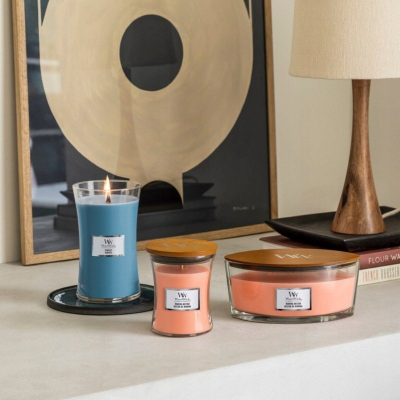 Свеќа Debenhams Ellipse Manuka Nectar, дрвен фитил, стаклен сад, жолта