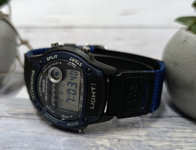 Часовник Casio Timeless Collection, дигитален хронограф, унисекс