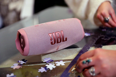 Блутут звучник JBL Charge 5, пренослив, IP67, розов