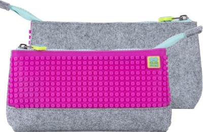 Пенкалоносач Pixie Crew Pencil Case, силиконски панел со пиксели, фуксија