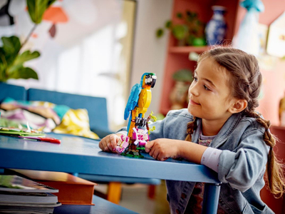 Set lodër LEGO Creator Exotic Parrot 31136, 3 në 1, 7 vjeç+