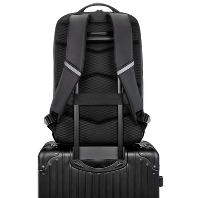 Çantë shpine Modecom Active 15, 15.6", portë USB, e zezë