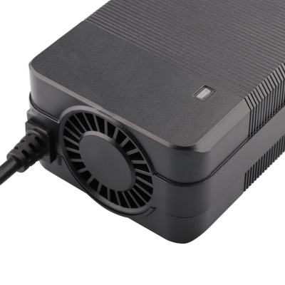 Karikues Tangspower për trotinet & E-bike 48V 3A-4A - Fast Charging (3 Pina)