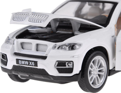 Makine lodër BMW X6, metal, shkallë 1:32, me dritë edhe zë, e bardhë