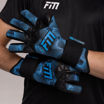 Doreza portjeri Football Masters Varis X Pro S953314, kapje profesionale, mbyllje Velcro, të zeza me blu