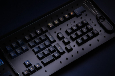 Set keycaps Traitors Infinity PBT Dye-Sub, 109 taste, UK ISO, e zezë blu