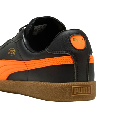 Патики за футзал за сала Puma King 21 IT M 106696, кожа, ѓон од гума non marking