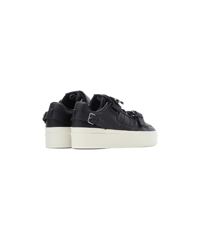 Patika për femra Adidas, e zezë