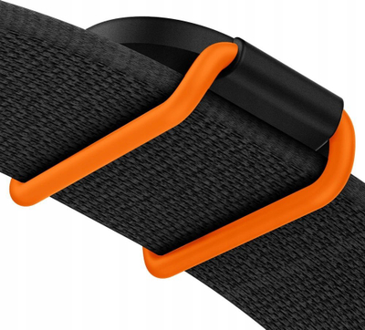Mbajtëse Spigen ComforTag për Apple AirTag, për qafore qenushësh dhe mace, e zezë