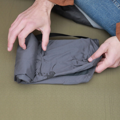 Jastëk kampingu FLEXTAIL Zero Pillow SE, fryrës, ultra i lehtë, gri