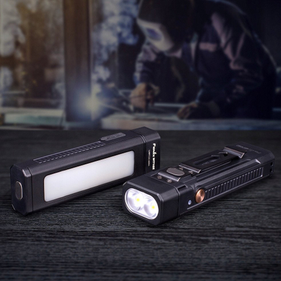 Elektrik dore Fenix Professional, LED, karikim USB C, i zi