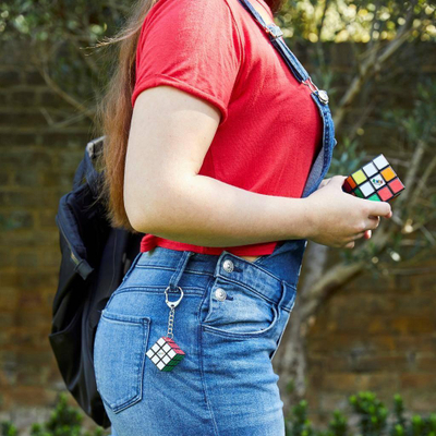 Set puzzle Spin Master Rubik's Classic 3x3, kube dhe varëse çelësash, shumëngjyrësh