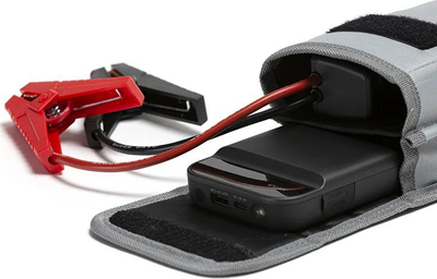 Nisës makine 70mai Jump Starter, për motorë benzine edhe nafte, me dritë LED, i zi