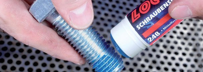 Лепак за фиксирање навои Loctite 248, 19g, во форма на стик, син