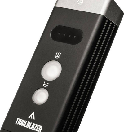 Dritë përpara biçiklete Mactronic Trailblazer, 2000 lumen, rikarikueshme me USB, e zezë