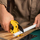 Prerëse tubash Deli Tools EDL350042, deri 42mm, çelik 65Mn, e verdhë