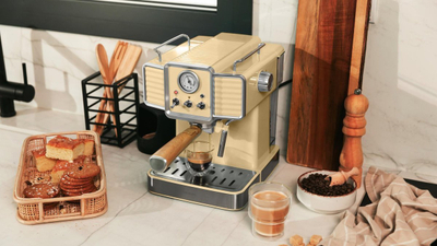 Aparat kafeje Cecotec Power Espresso 20 Tradizionale Light, 1350W, 20 bar, i verdhë