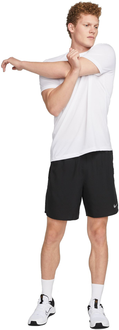 Кратки панталони за трчање Nike Dri-FIT Challenger, машки, со внатрешна потпора, црни