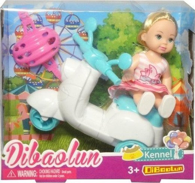 Set lodër Swede Doll With Scooter, kukull me skuter, me helmetë