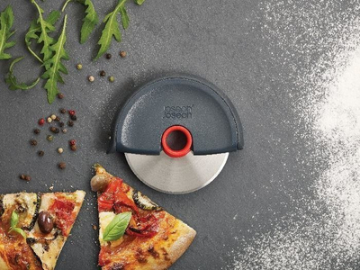 Prerëse pice Joseph Joseph Easy-Clean, çelik inox, gri dhe e kuqe