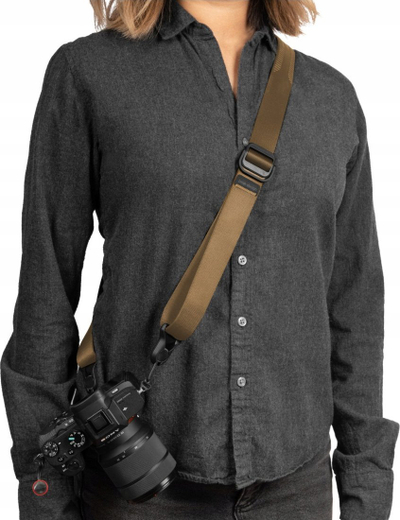 Ремен за камера Peak Design Slide Lite, за DSLR и безогледални камери, боја којот
