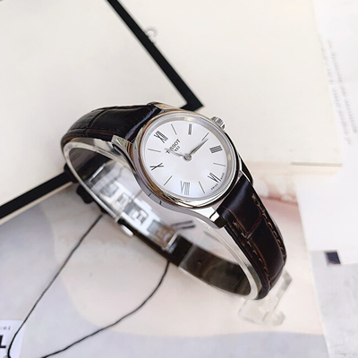 Orë për femra Tissot Tradition 5.5 T063.009.16.018.00, e kaftë