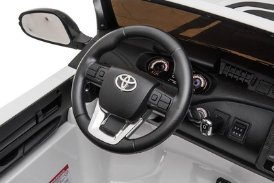 Makina elektrike për kalamaj Toyota Hilux, me pult, radio FM USB, e bardhë