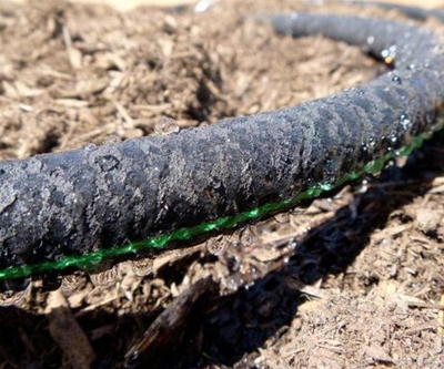 Капков цревo GEKO 1/2", 50 m, за наводнување на градина, црно