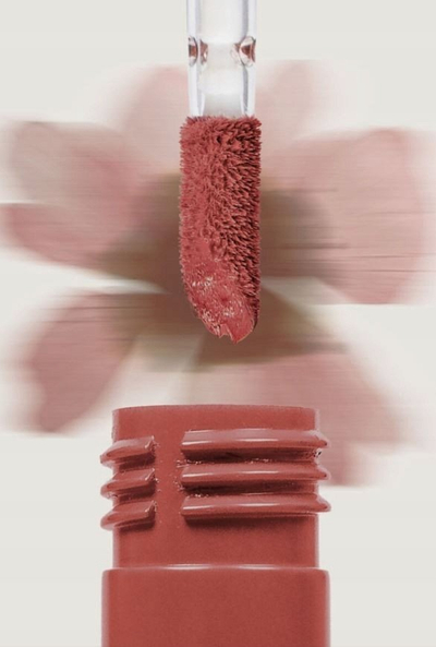 Ruzh dhe blush likuid Pastel Full Bloom Lip Blush No 74 Frosty, efekt gjysmë mat, ngjyrë rozë e ftohtë