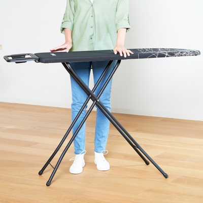 Dërrasë hekurosjeje Taurus Argenta Black, 32x110cm, lartësi e rregullueshme, e zezë