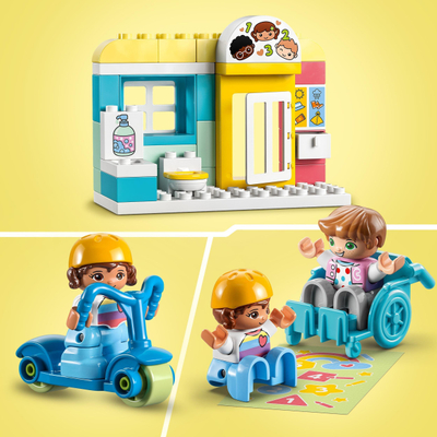 Lodra me lego ndërtimi LEGO Duplo Town Life in Kindergarten 10992, edukative, për kalamoj 2+