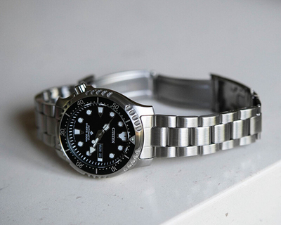 Orë dore Citizen Promaster Marine Automatic Diver's NY0084-89EE
