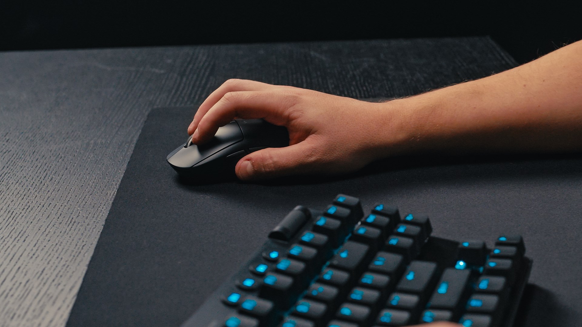 Maus Logitech G PRO X SuperLight 2, i zi 2