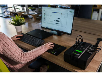 UPS Green Cell UPS06, 0.999 kVA 360 W, Line Interactive, i zi