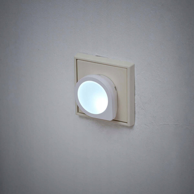 Dолна светилка Brennenstuhl LED Night Light NL 01 QD, сензор на самрак, бела