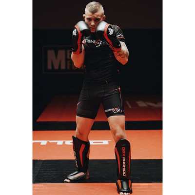 Mbrojtëse këmbe Bushido Shin Calf and Foot Guards M, shkumë e trashë, mbyllje me Velcro, të zeza