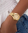 Orë grash Guess Ladies Gold Tone Analog GW0835L2, e artë
